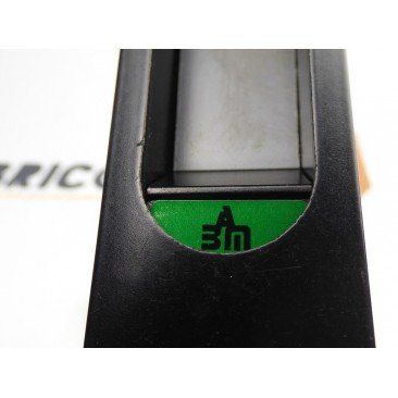 Cierre embutido con llave F-91C Negro BAM