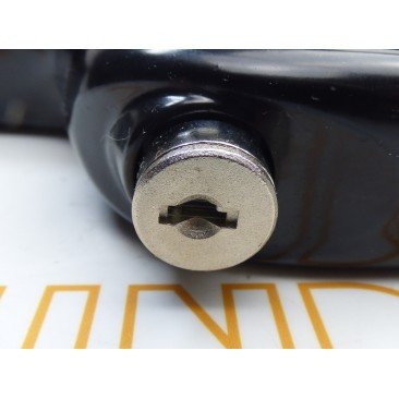 Cremona oscilobatiente con LLAVE 873.780 NEGRA de SAVIO-FINESTRA