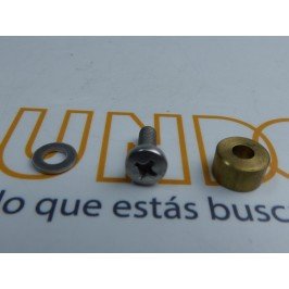 Casquillo 6mm. con tornillo y arandela M034